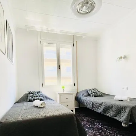 Apartment In The Heart Of *